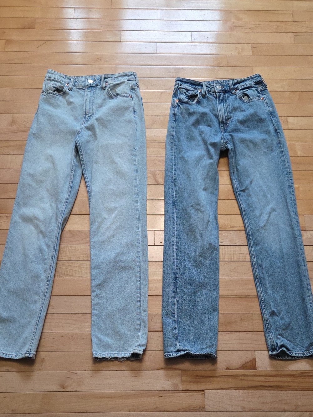 H&M Light Blue and Medium Blue Women’s Jeans - Pair